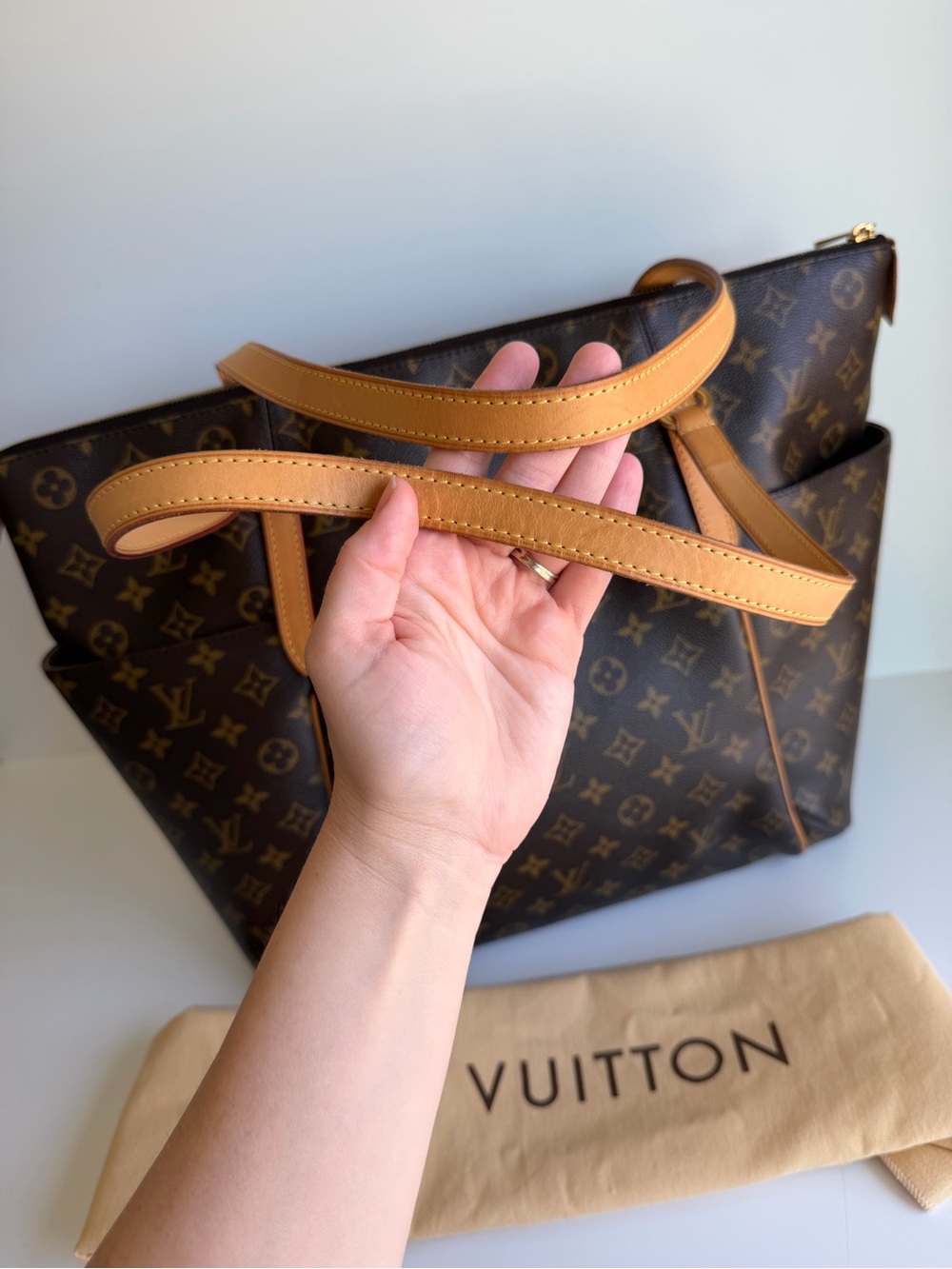 Authentic Louis Vuitton Totally GM Monogram Canvas Shoulder Handbag Tote Purse - Picture 5 of 15